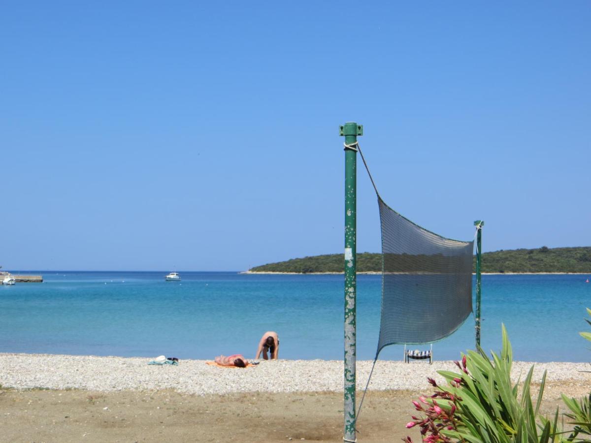 Holiday Home Artina 2 Lovište Esterno foto