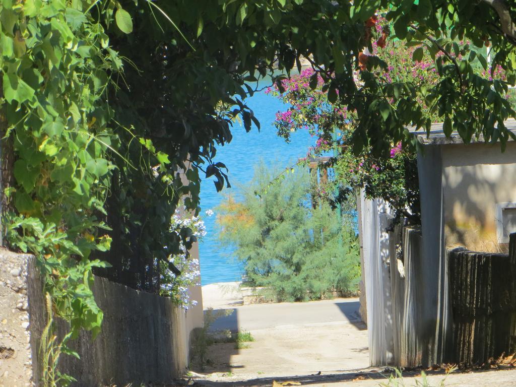 Holiday Home Artina 2 Lovište Esterno foto