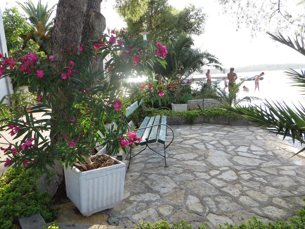 Holiday Home Artina 2 Lovište Esterno foto