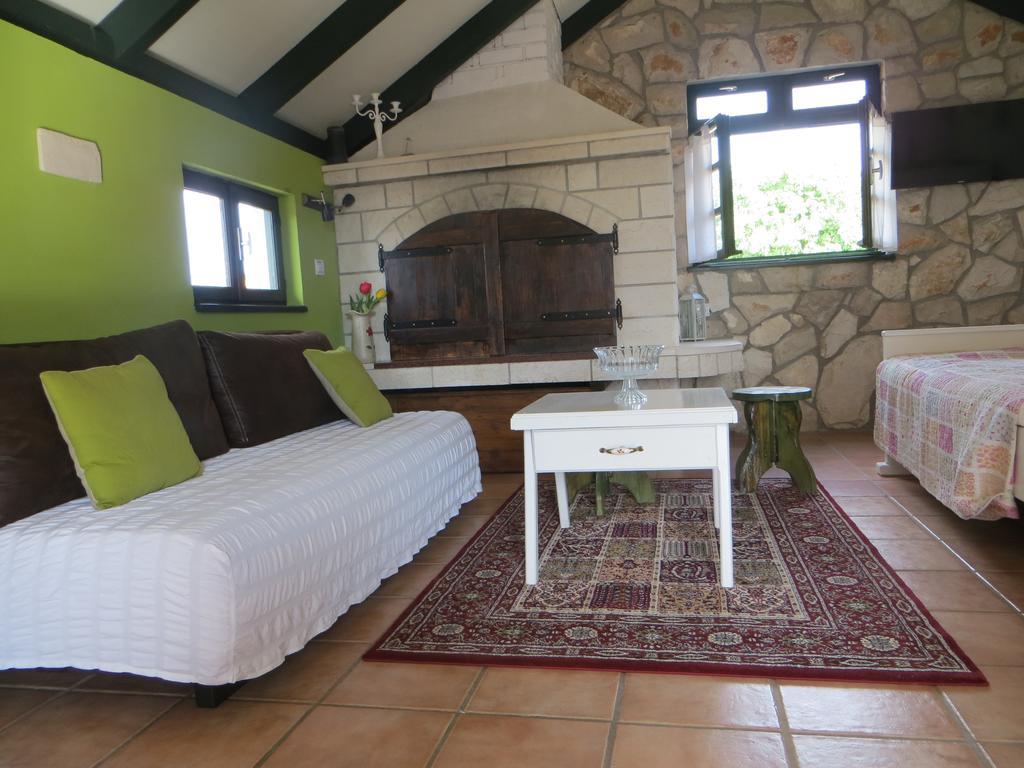 Holiday Home Artina 2 Lovište Esterno foto